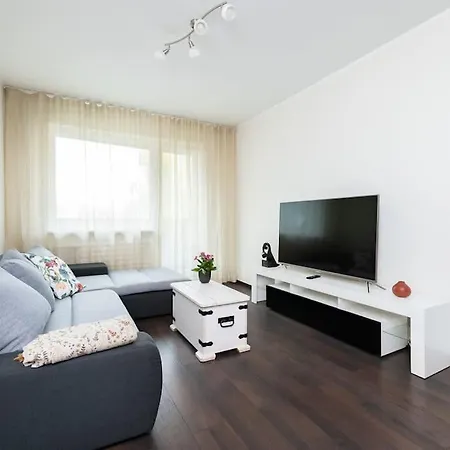 Convenient Stay Close To Airport And Old Town Tallinn Exterior photo