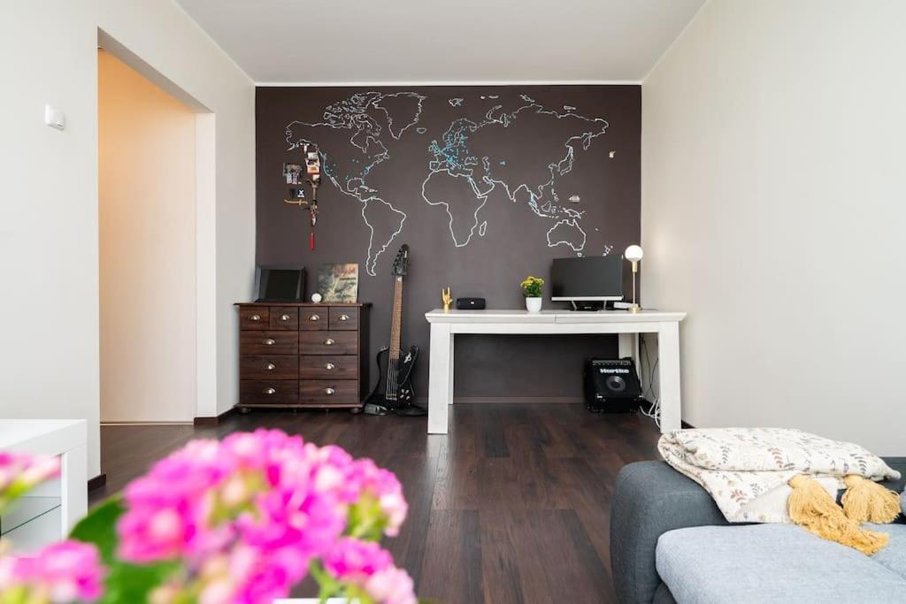 Convenient Close To Airport And Old Town *