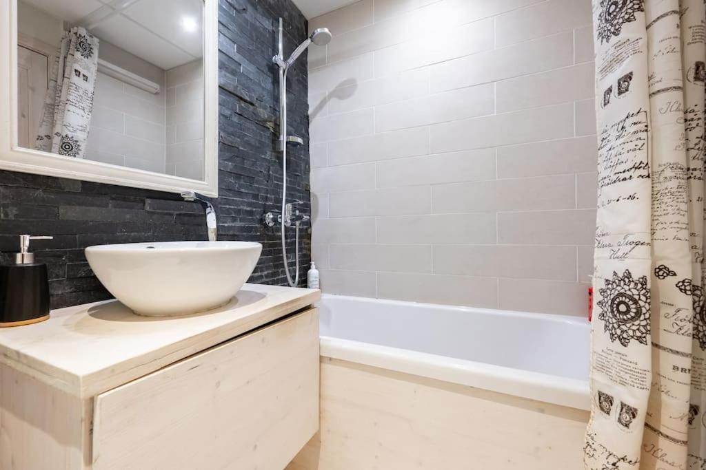 Convenient Close To Airport And Old Town